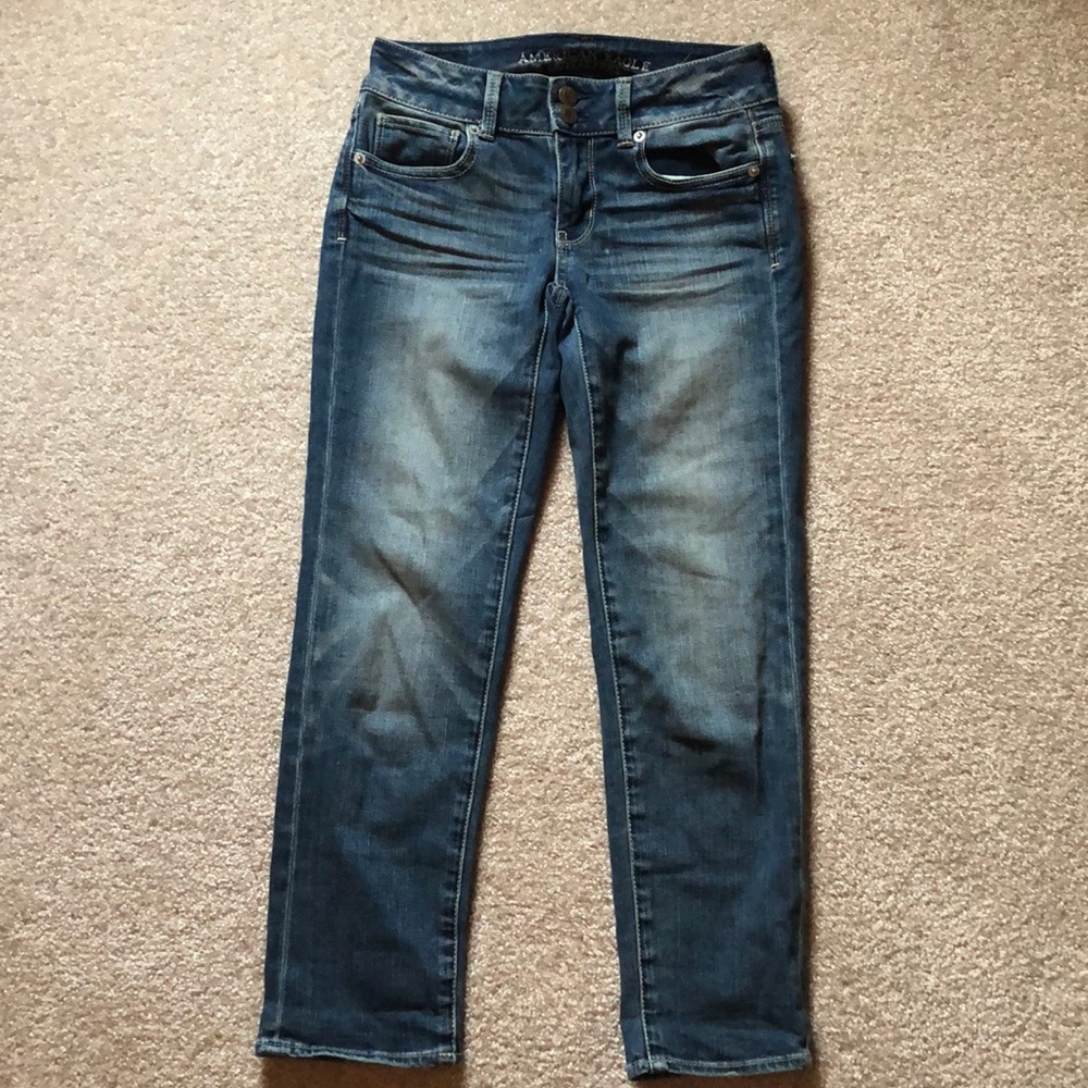 American Eagle cropped jeans